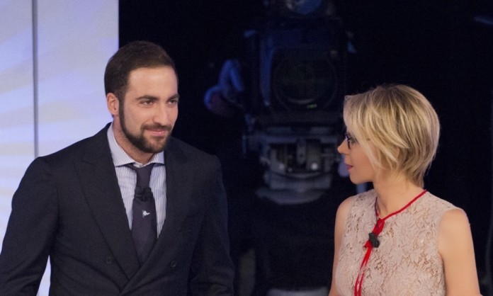 MARIA-DE-FILIPPI-E-HIGUAIN-IMG_2731b-1000x600