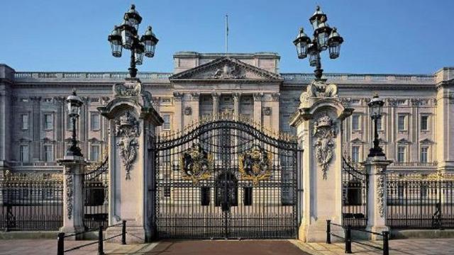buckingham-palace-tour-summer-opening-2015-ad00c5354eb7aff837932abb96167006
